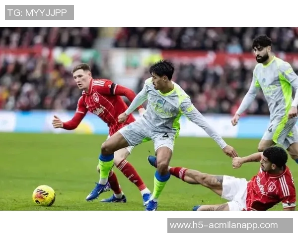 曼联继续追逐埃利奥特安德森作为主要引援目标的最新动态